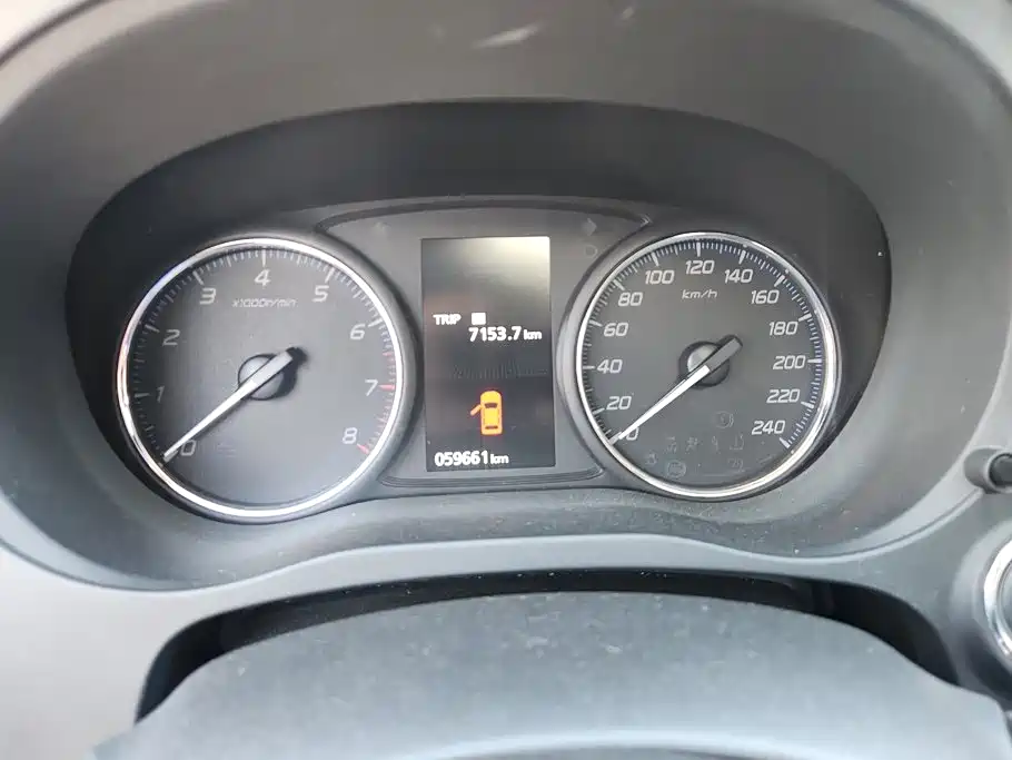 Mitsubishi Outlander (Import) 2015 2014 2.4L 4WD Luxury Value Edition 5-seater