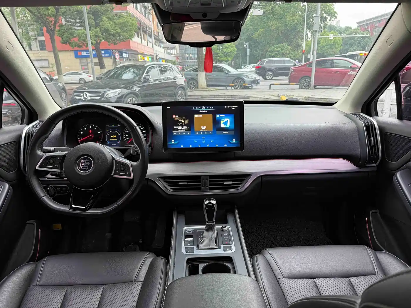 BYD Tang 2020 2019 2.0T Automatic Smart Connect Delight 7-seater China VI