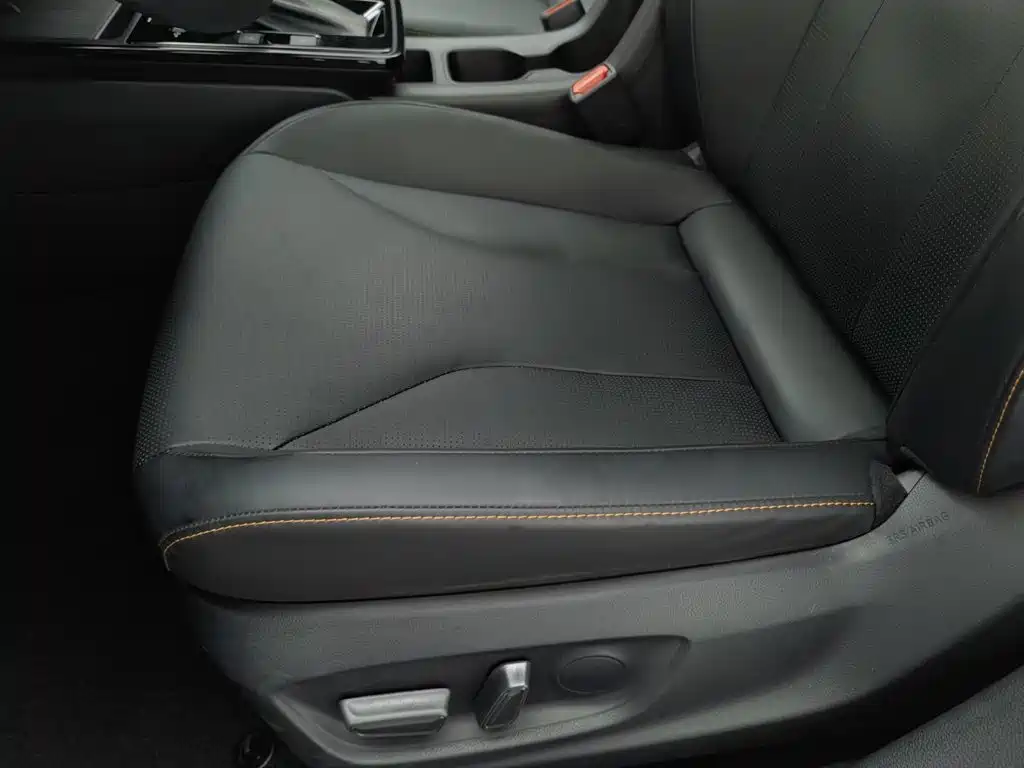 Фото 20 - Toyota Corolla