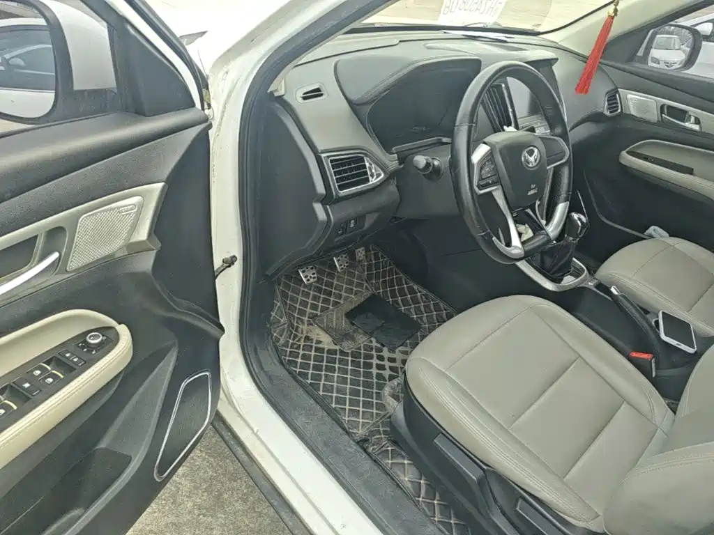 Photo 16 - BAIC Huansu S5
