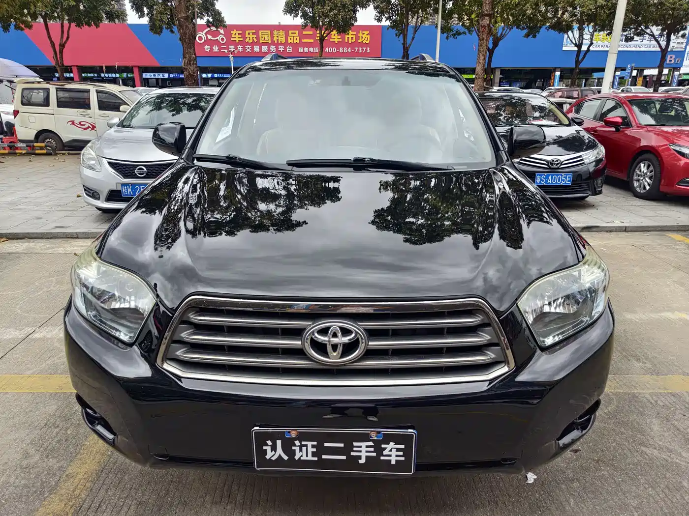 Toyota Highlander 2011 2.7L 2WD 7-seat Luxury Navigation фото 2