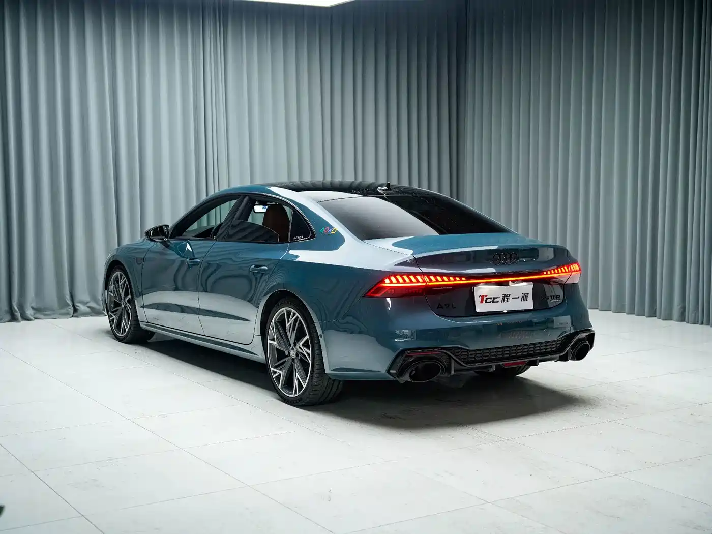Audi A7L 2022 2022 55 TFSI quattro S-line edition one Pioneer Edition