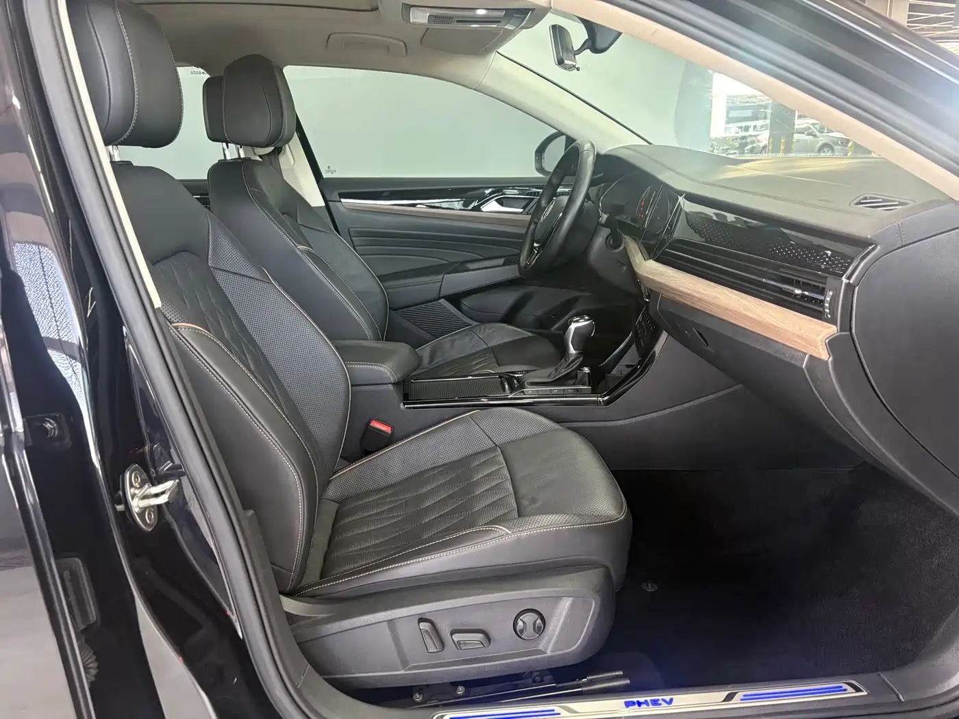 Volkswagen Passat New Energy 2020 430PHEV Hybrid Luxury (China VI) фото 6