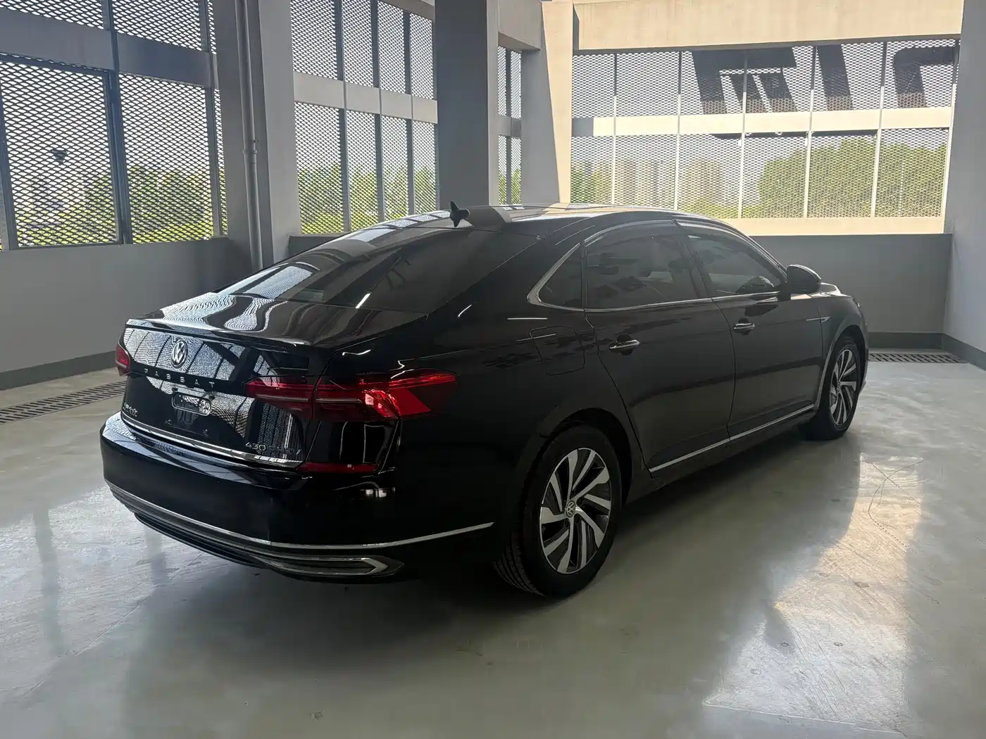 Volkswagen Passat New Energy 2020 430PHEV Hybrid Luxury (China VI) фото 16