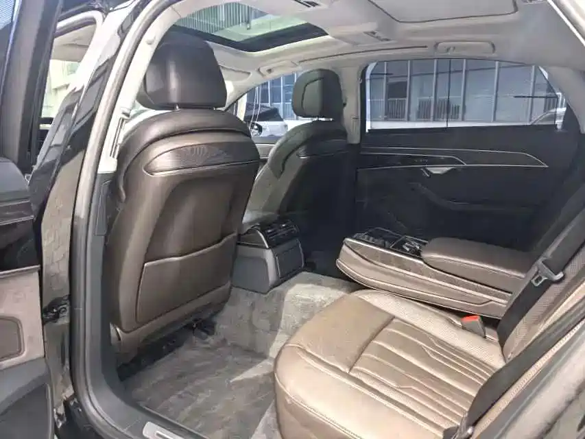 Audi A8 2019 Facelift Plus A8L 50 TFSI quattro Comfort фото 5