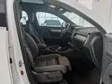 Фото 22 - Volvo XC40