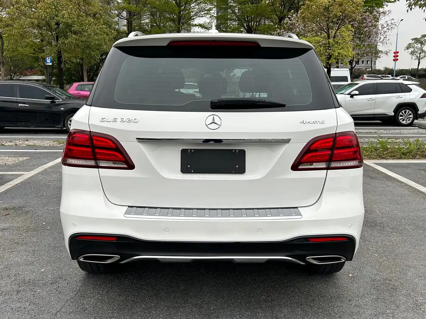 Mercedes-Benz GLE 2019 GLE 320 4MATIC Luxury Collector's Edition фото 32