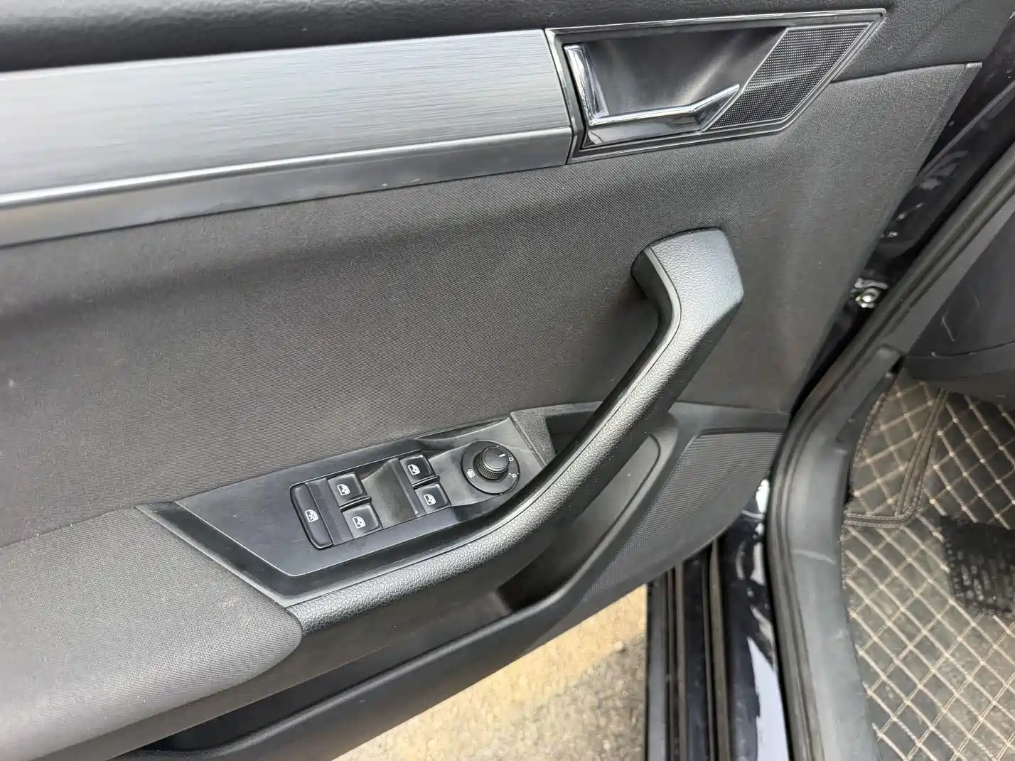 Photo 5 - Škoda Superb