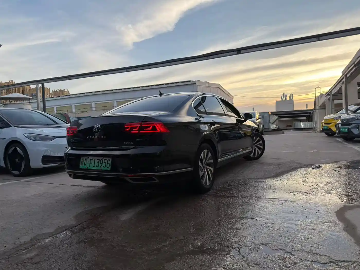 Volkswagen Magotan GTE Plug-in Hybrid 2022 GTE Luxury фото 9