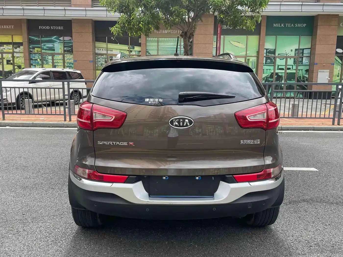 Kia Sportage 2012 2.0L Automatic 2WD NAVI Edition фото 6