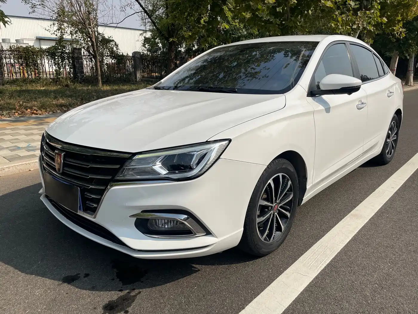 Roewe i5 2021 — пригон из Китая