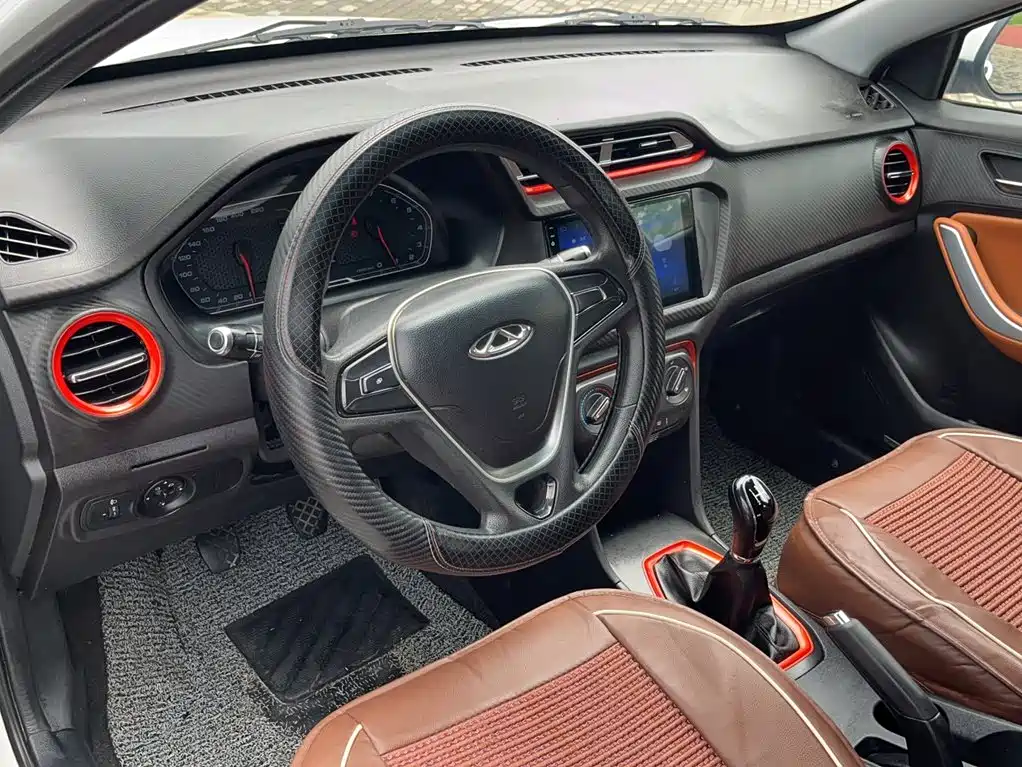 Фото 4 - Chery Tiggo 3x