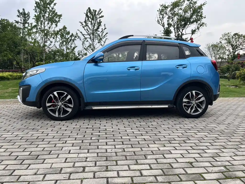 BAIC Changhe Q35 2017 2016 1.5L Automatic Cool Edition
