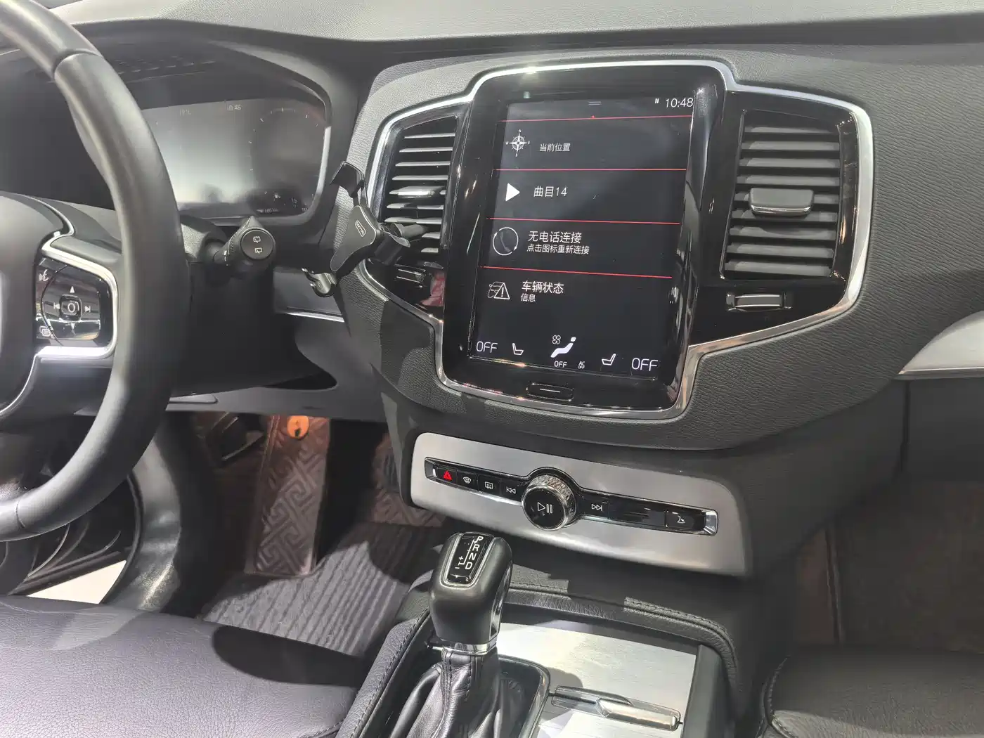 Volvo XC90 2018 T6 Momentum 5-seater фото 11