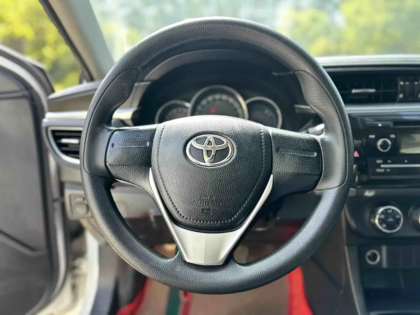 Toyota Levin 2016 1.6G CVT Elite Edition фото 17
