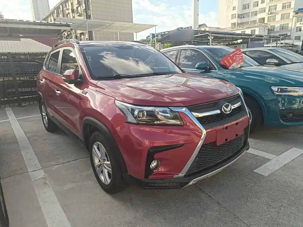 BAIC Huansu S5 2017 2017 1.3T CVT Luxury