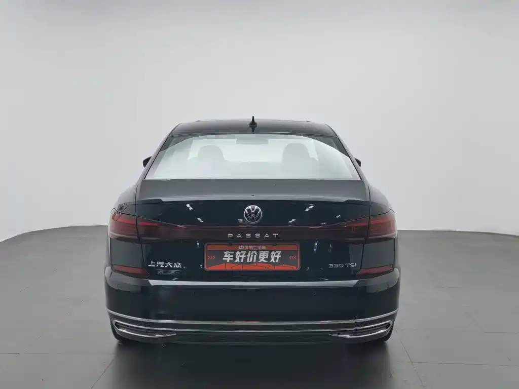 Photo 4 - Volkswagen Passat
