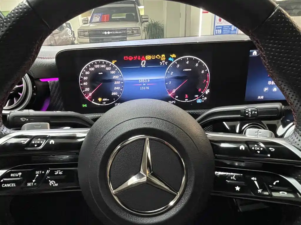 Mercedes-Benz A-Class 2025 2025 A 200 L Fashion Edition