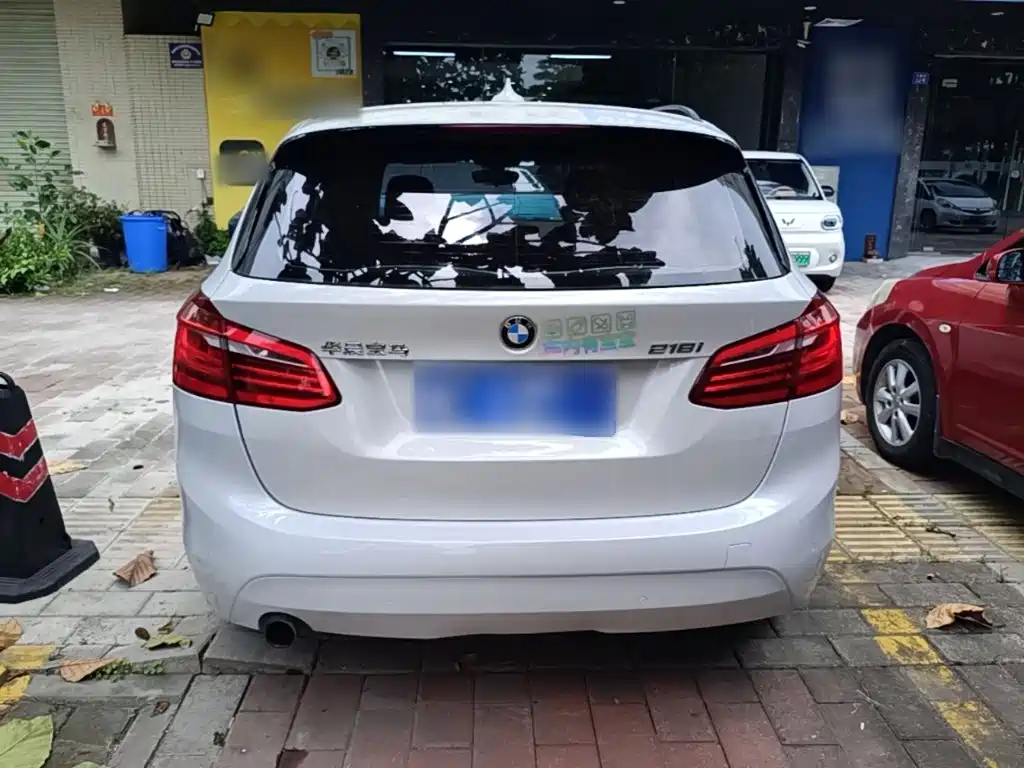 BMW 2 Series Touring 2016 2016 218i Fashion Model
