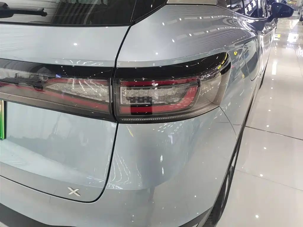 Volkswagen ID.4 X 2025 Smart Pure Intelligent Edition фото 8