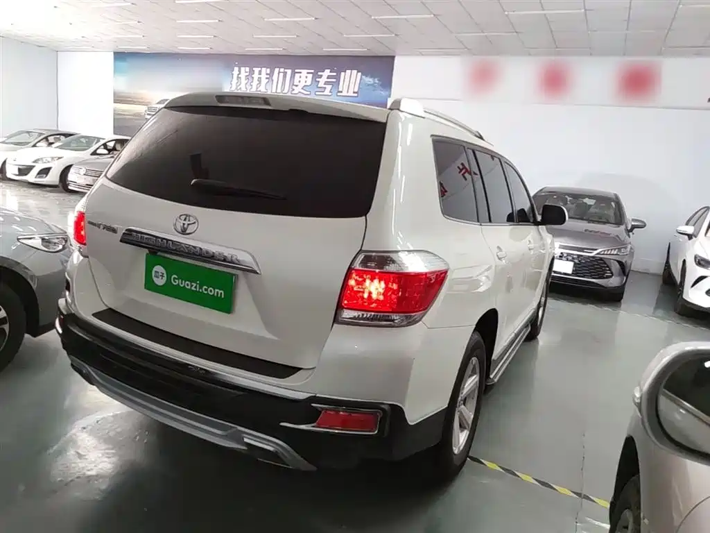 Toyota Highlander 2012 2.7L 2WD 5-seater Elite Edition фото 7