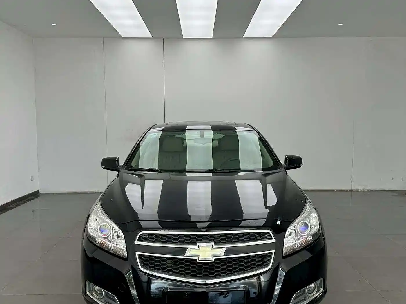 Chevrolet Malibu 2014 2.0L Automatic Comfort фото 2
