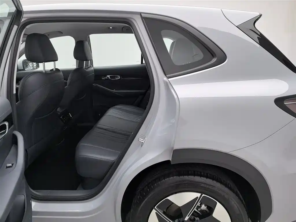 GEELY GALAXY GALAXY E5