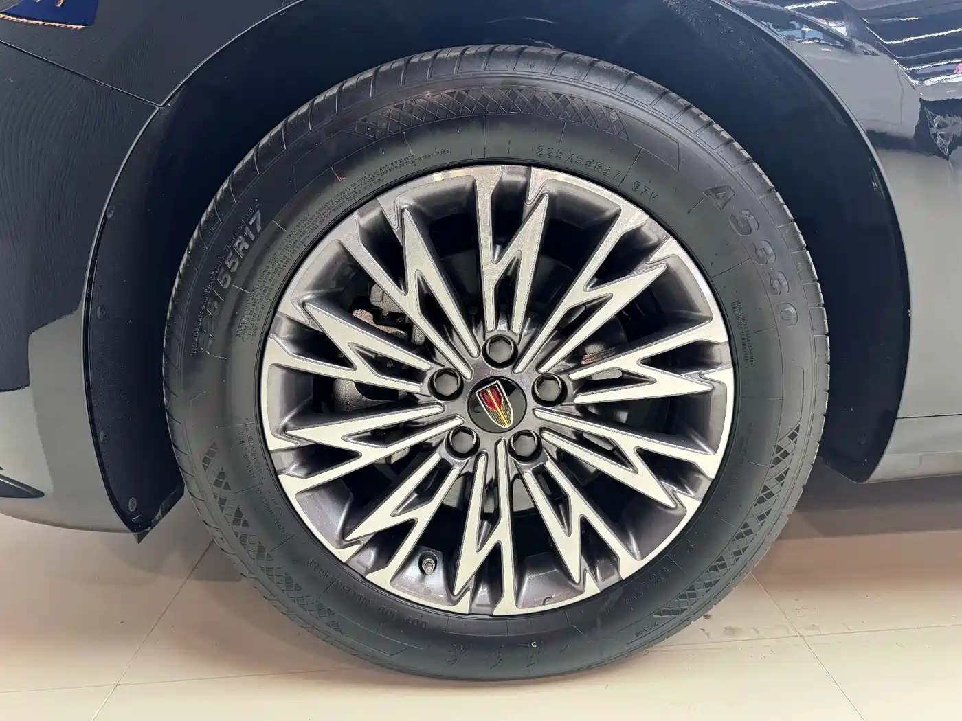 Hongqi H5 2024 1.5T DCT Smart Connect Flag Rhythm Edition фото 6