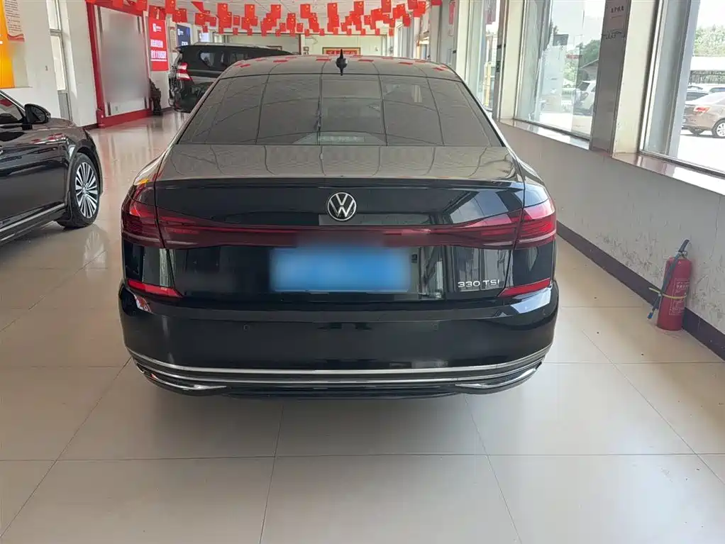 Volkswagen Passat 2023 330TSI Elite Edition фото 11