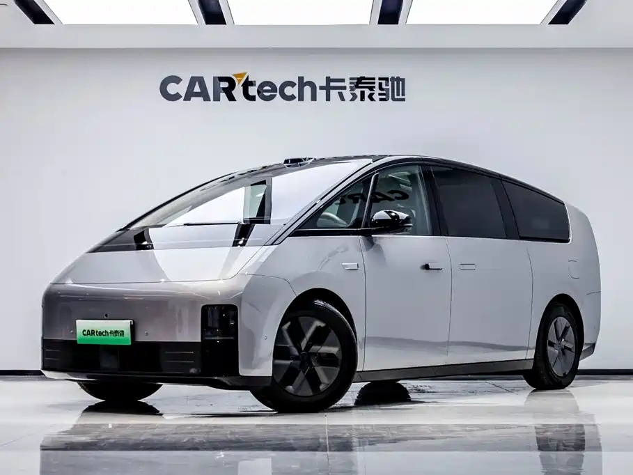 Li Auto Li Auto MEGA 2025 Ultra Smart Renewal Edition