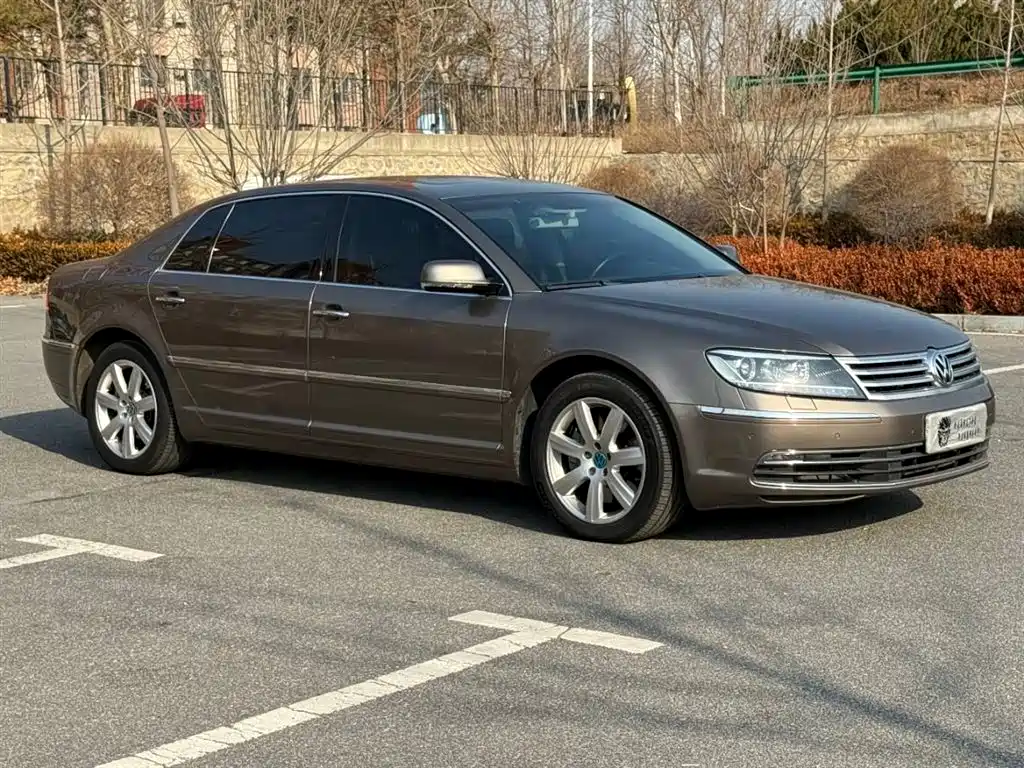 Volkswagen Phaeton 2015 Model 3.0L Smart Enjoyment Edition фото 3