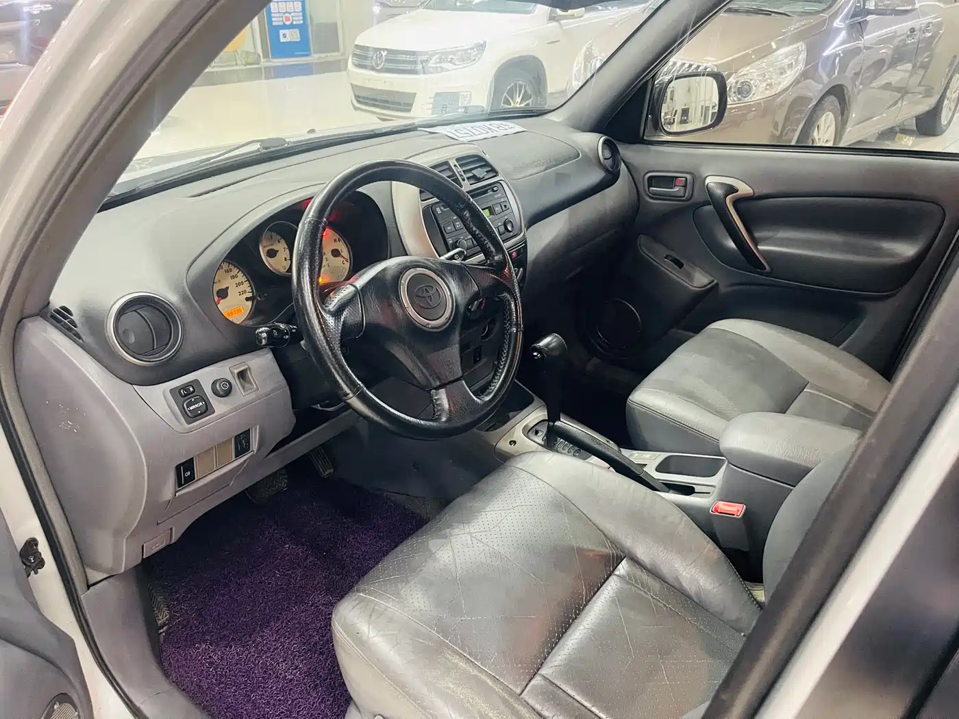 Toyota RAV4 (Import) 2004 2004 Model 2.0 5-Door
