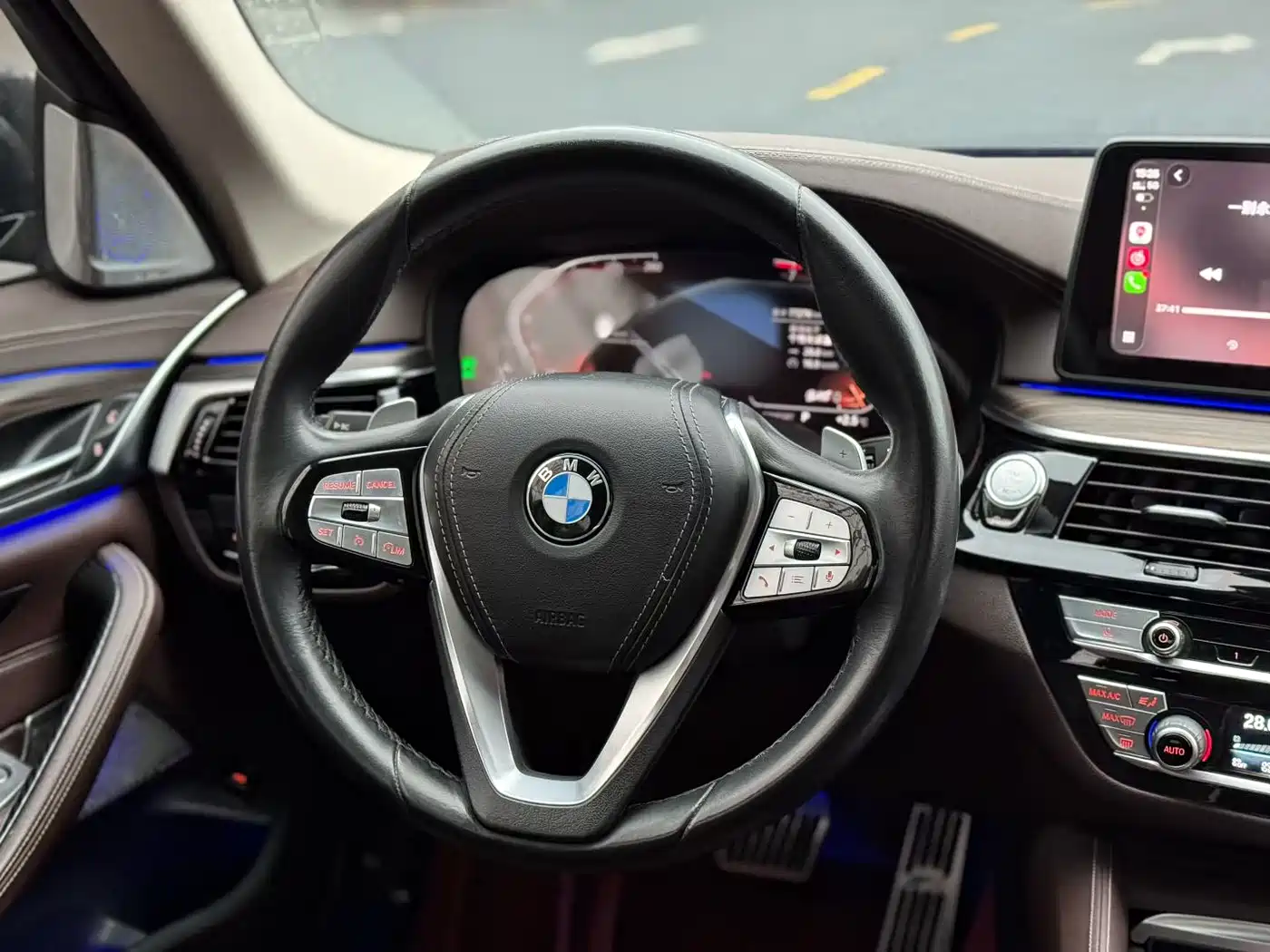 BMW 5 Series 2022 530Li Leading Luxury Package фото 4