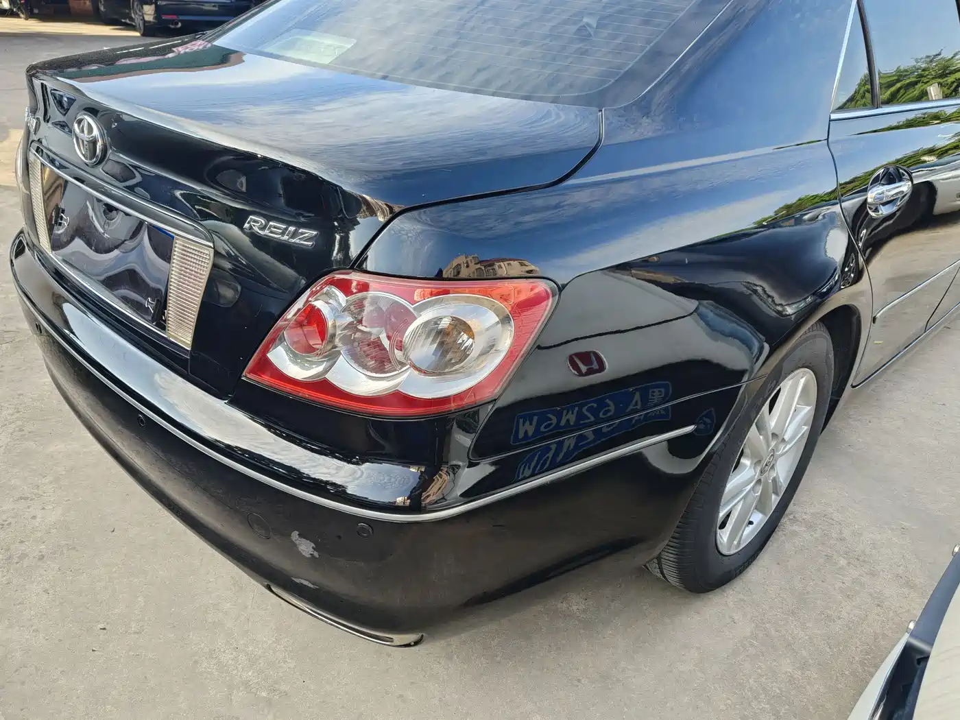 Toyota Reiz 2008 2.5S Special Navigation Edition фото 20