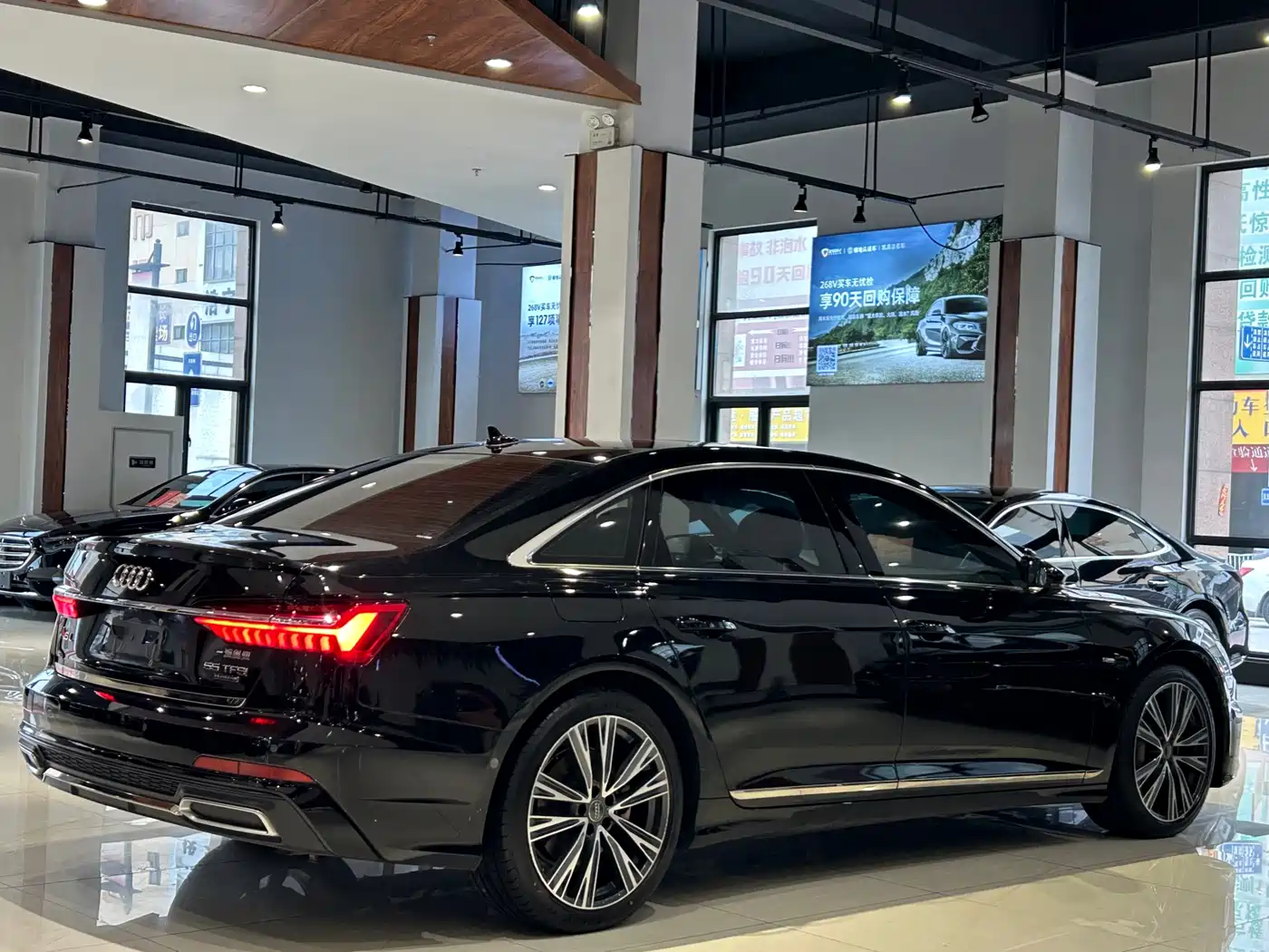 Audi A6L 2020 55 TFSI quattro Exclusive Dynamic фото 30