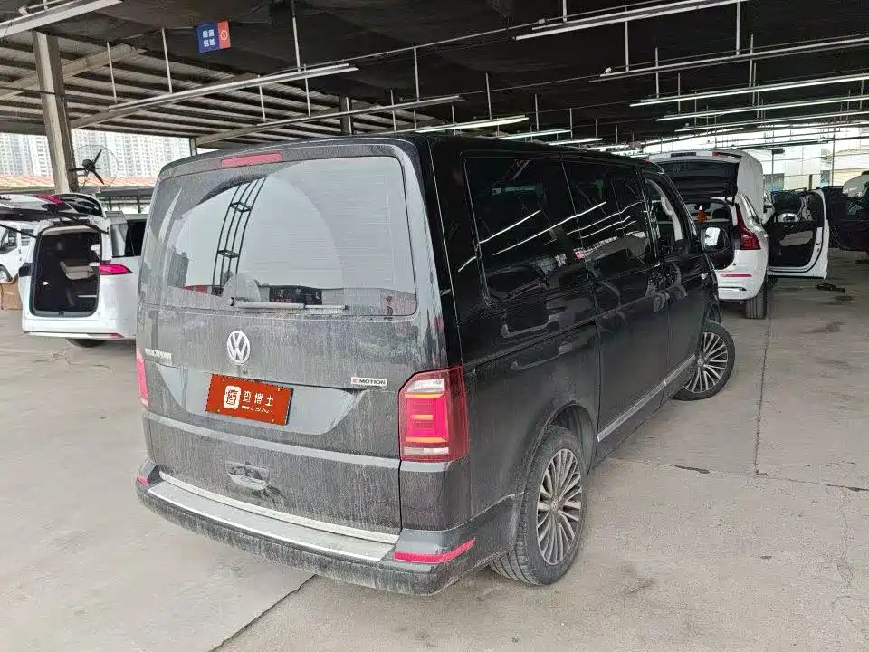 Volkswagen Multivan 2019 2019 2.0TSI 4WD Premium 7-seater
