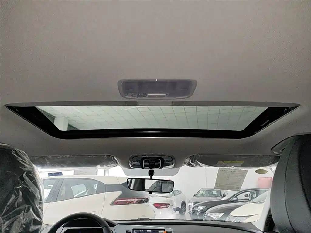 Hyundai Elantra 2023 1.5L CVT GLX Elite Edition фото 17