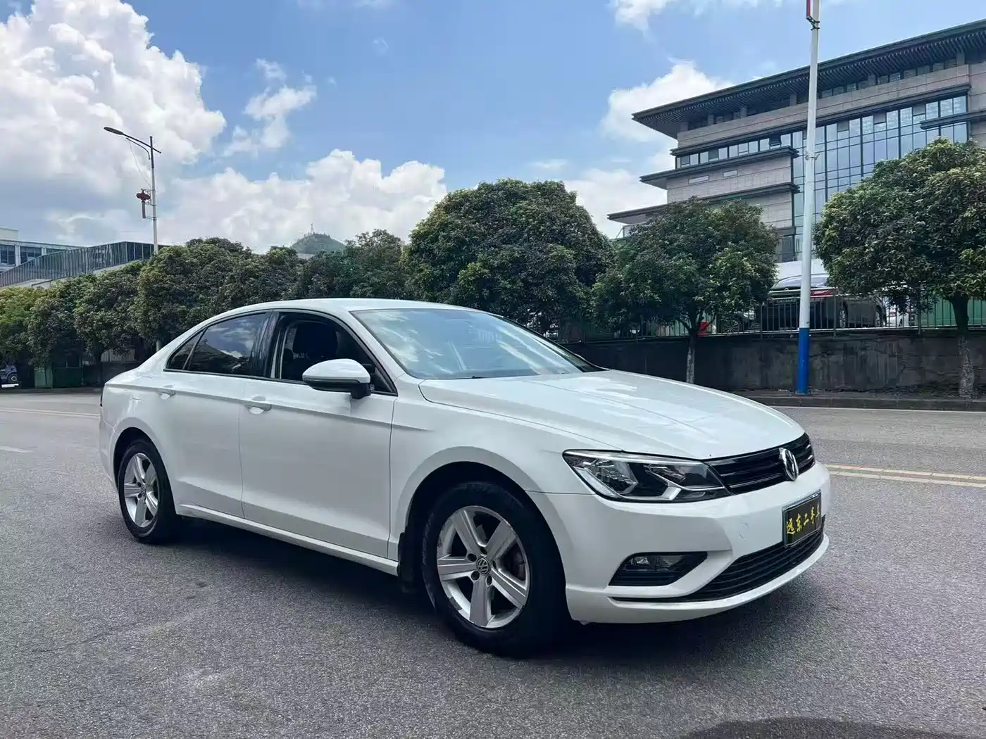 Volkswagen Lamando 2017 230TSI DSG Trend Edition