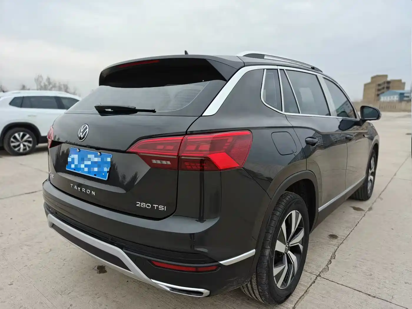 Volkswagen Tayron 2022 280TSI 2WD Luxury Smart Connect Edition фото 6