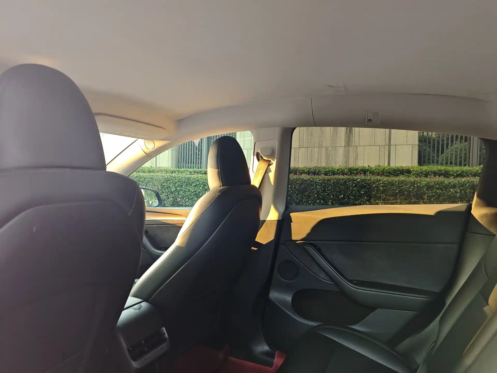 صورة 5 - Tesla Model Y