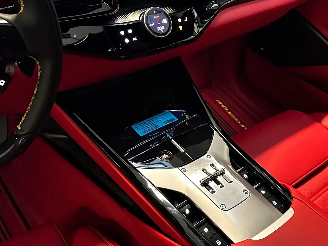 Ferrari Purosangue 2023 6.5L V12 фото 10