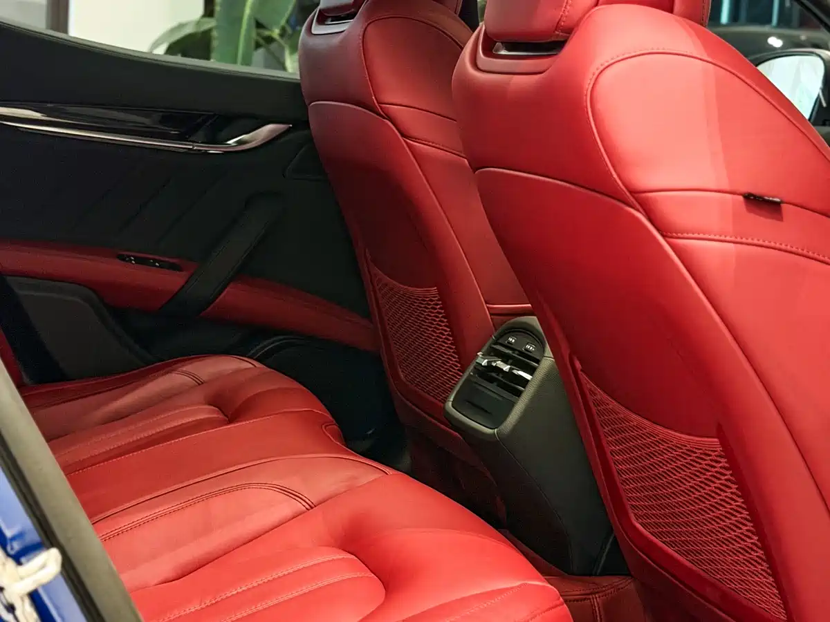 Maserati Ghibli 2023 3.0T Modena фото 21