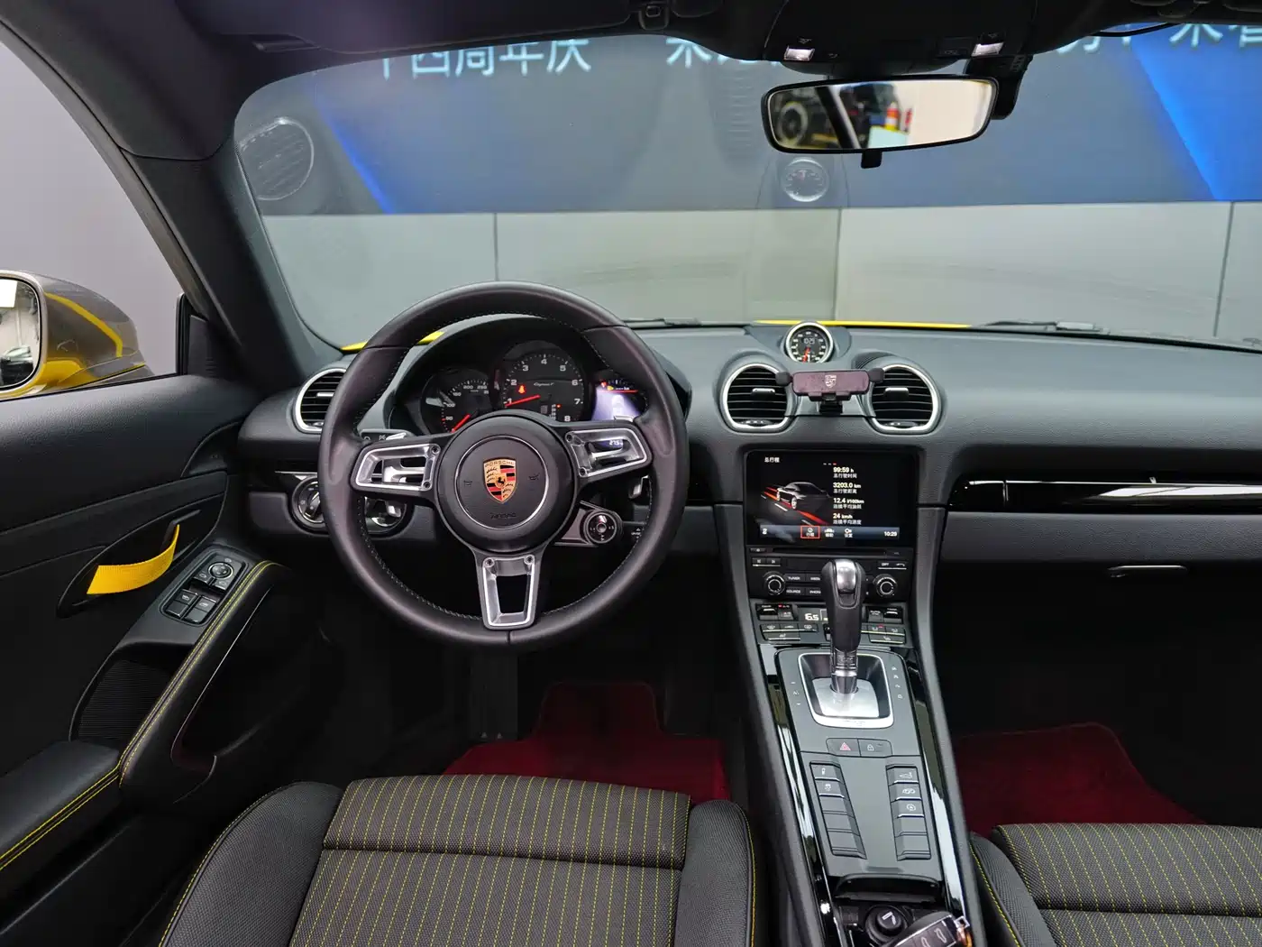 Porsche 718 2019 Cayman T 2.0T фото 12