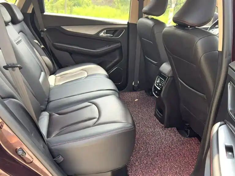 Baojun 560 2017 2016 1.8L Manual Luxury
