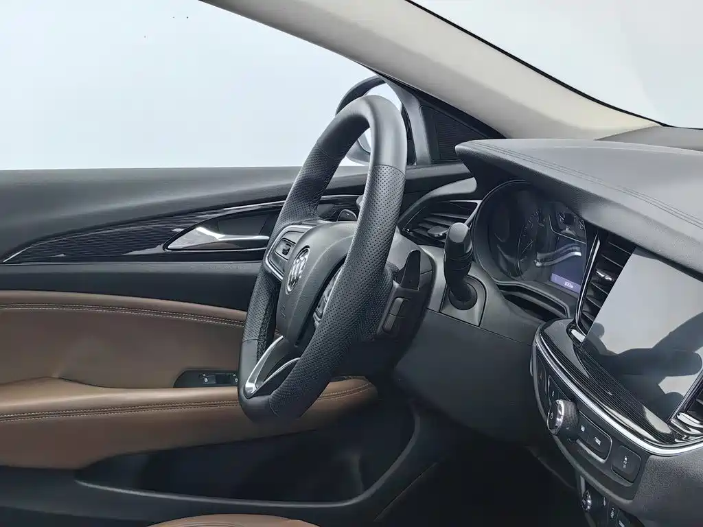 Photo 22 - Buick Regal