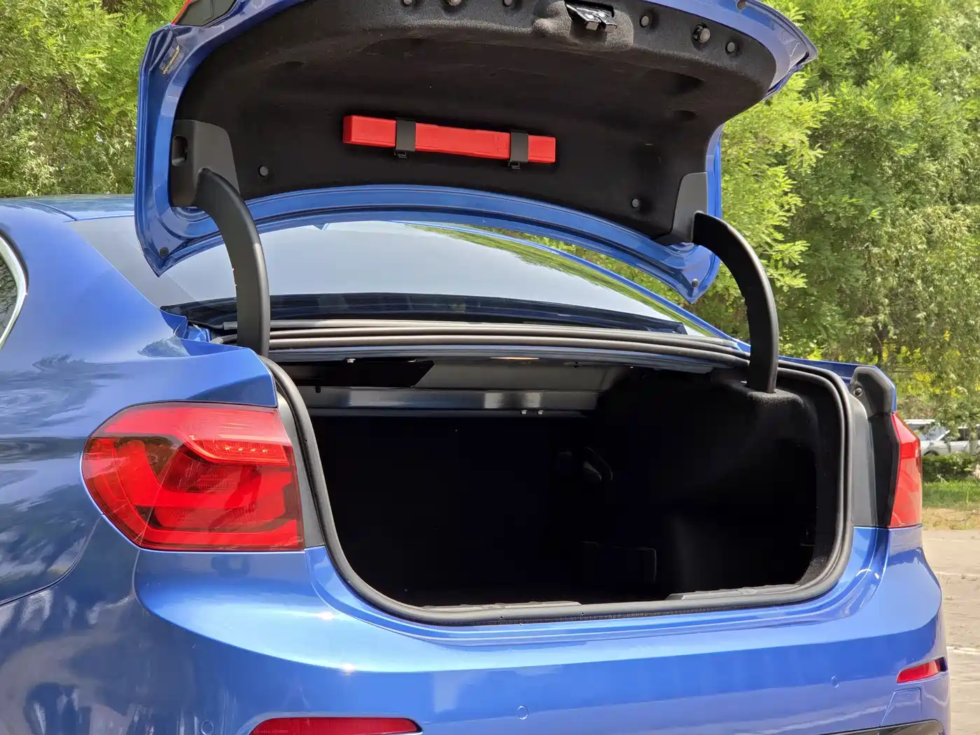 BMW 1 Series 2017 118i Sport фото 23