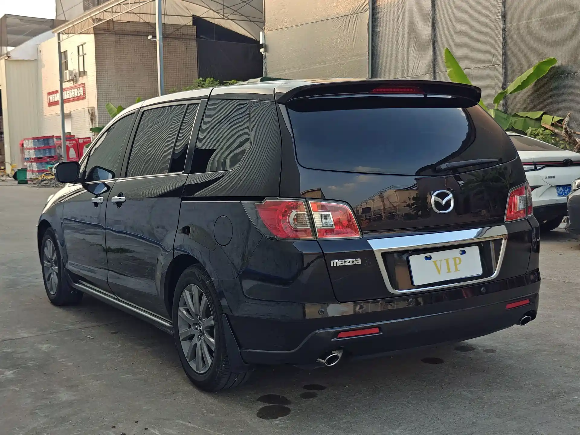 Фото 6 - Mazda 8