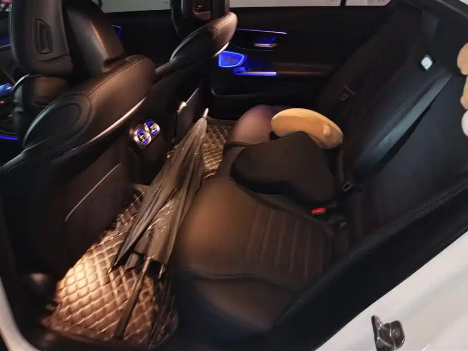 Mercedes-Benz C-Class 2024 C 200 L Sport Edition фото 11