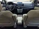 Фото 32 - Mazda 8