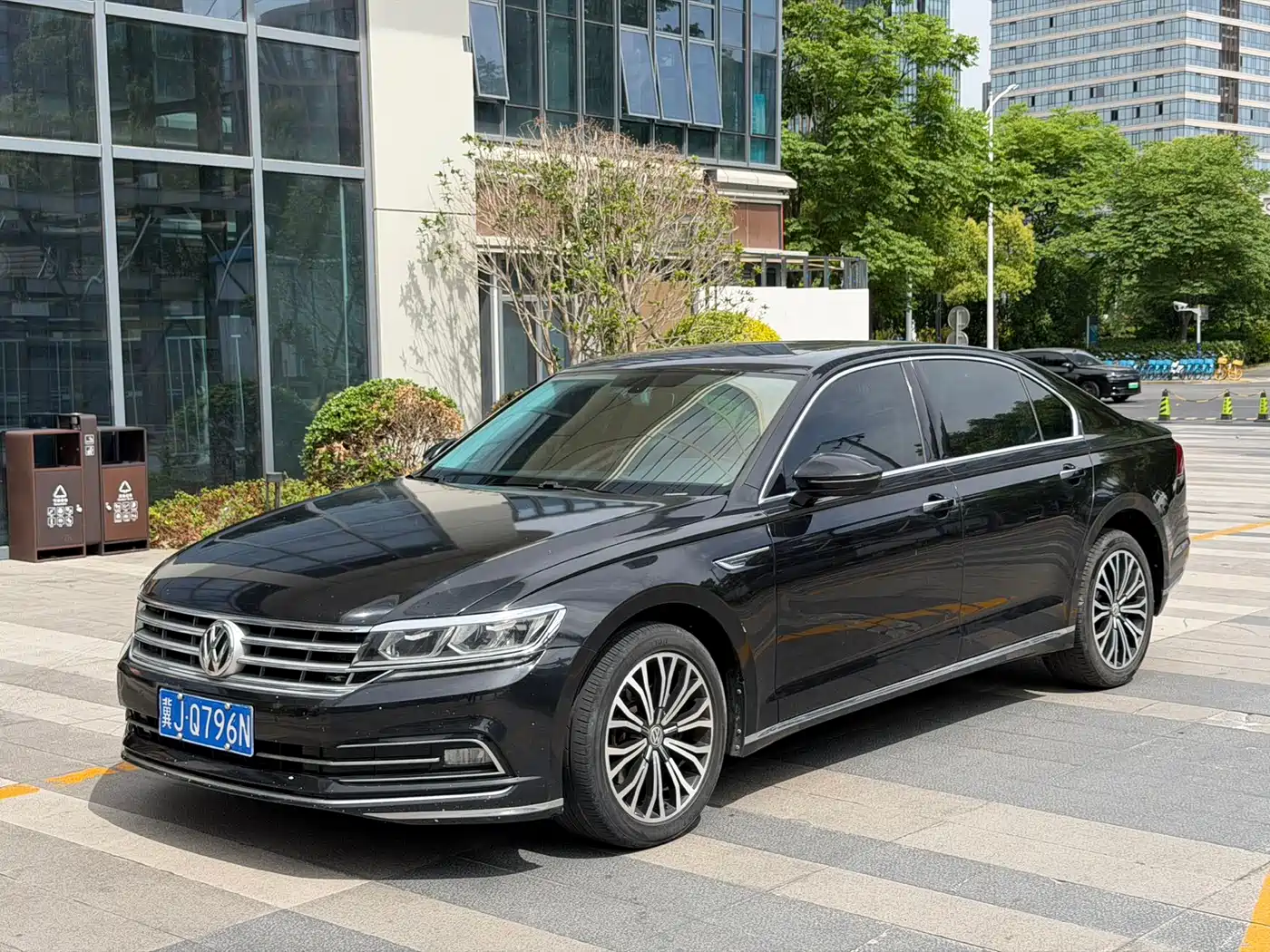 Volkswagen Phideon 2018 Facelift 380TSI FWD Business